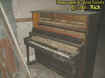 0oldpiano.jpg (34860 bytes)