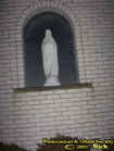 prayingstatue.jpg (18760 bytes)