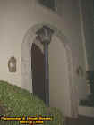 angleviewdoorway.jpg (38919 bytes)