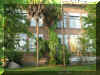 school3.jpg (51792 bytes)