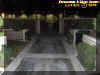 walkwaymaus.jpg (46332 bytes)