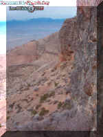 2cliffs3.jpg (123966 bytes)