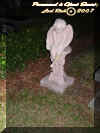 angelstatue.jpg (38222 bytes)