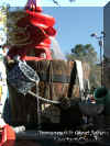 giantbucket.jpg (42840 bytes)