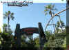 jurassicparkentrance.jpg (46797 bytes)