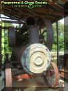 oldfireengine.jpg (30798 bytes)
